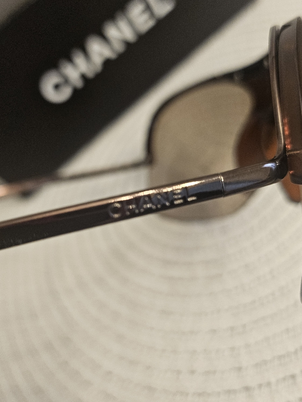 Chanel Shield Sunglasses Brown Tortoiseshell Gradient Lens Logo Italy - Picture 4 of 9